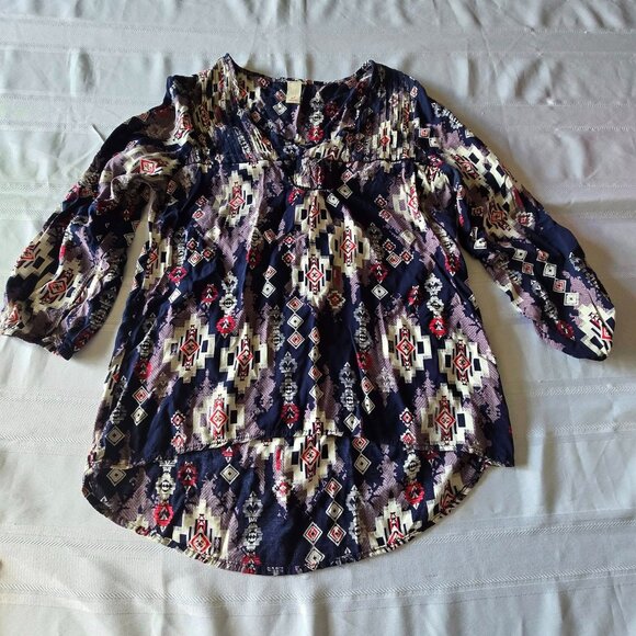 Women's Size Small Petite Blue Native American Styled Print Pull Over V=Neck 3/4 - Picture 1 of 8